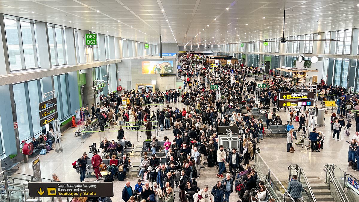 Spanish Airports Let Families Skip EES Queues