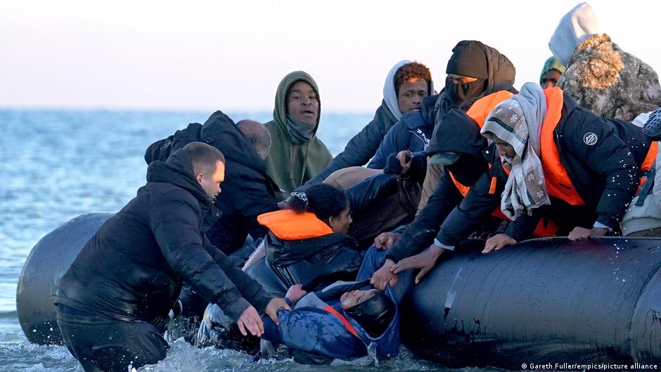 Four Die in Channel Crossing as Smuggling Ring Busted