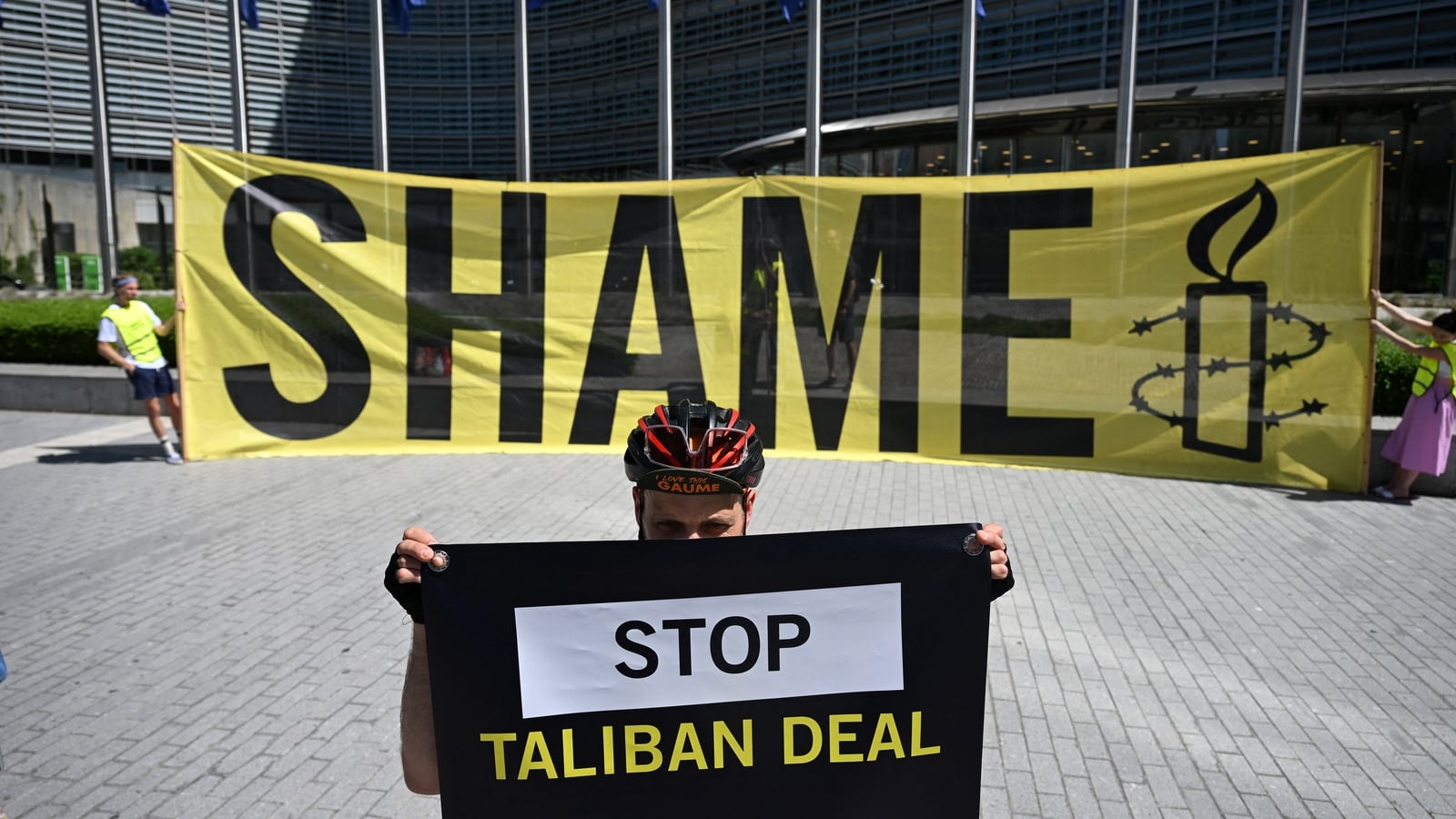 EU Holds Controversial Taliban Talks on Deportations