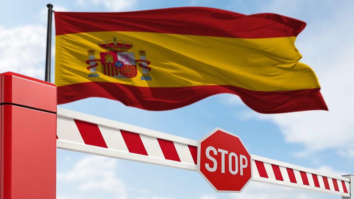 Spain Tightens Entry Rules: Brits Need €122 Per Day